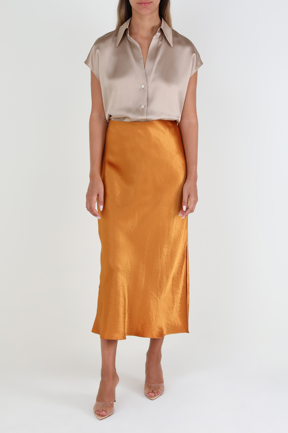 חצאית סליפ מידי מסאטן עם שסע